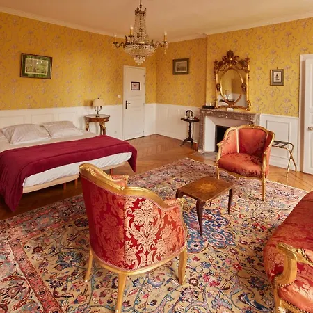 Logis & Restaurant Chateau De La Marjolaine 3*