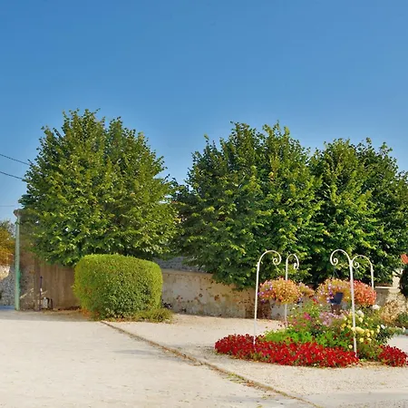Logis & Restaurant Chateau De La Marjolaine 3* Essomes-sur-Marne