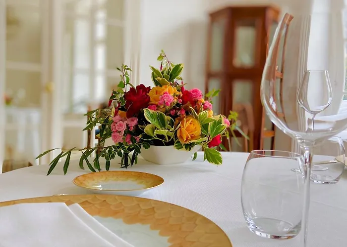 Logis & Restaurant Chateau De La Marjolaine 3*