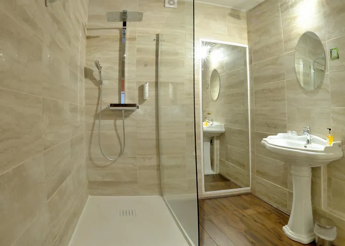 Logis & Restaurant Chateau De La Marjolaine Szálloda 3*